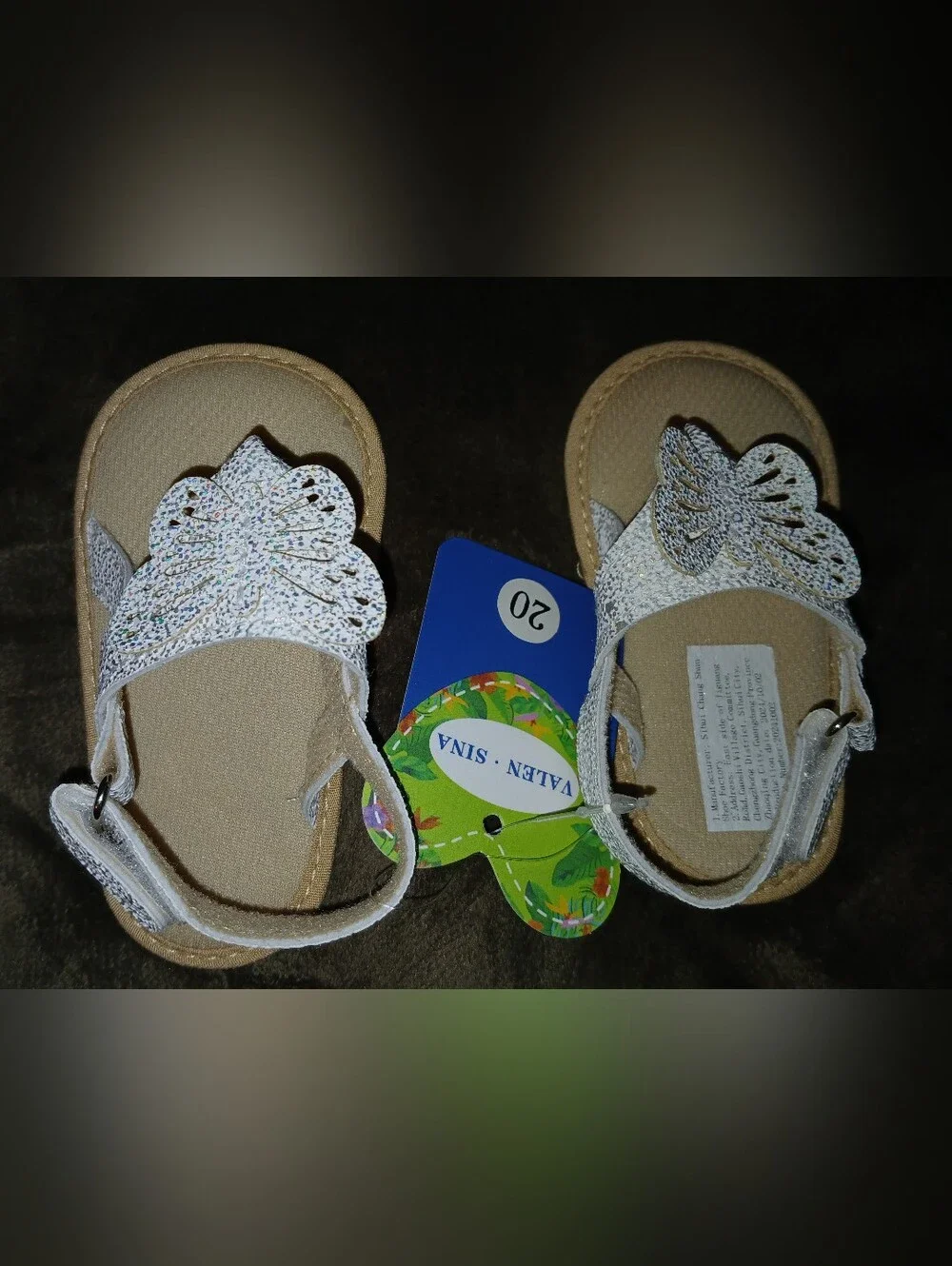 NWT Kids White Glitter Butterfly Sandals. 12-18 Mths.